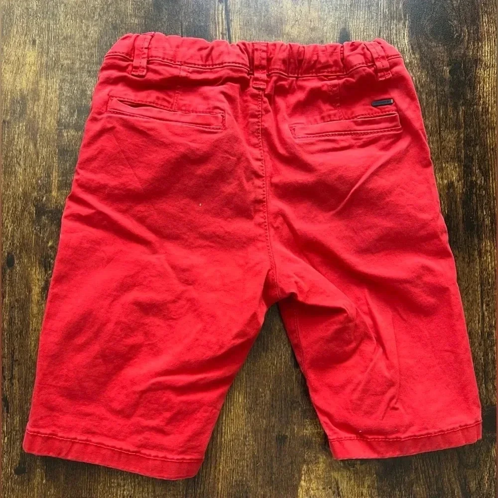 Mayoral | little boys Bermuda style chino short. Size: 5
